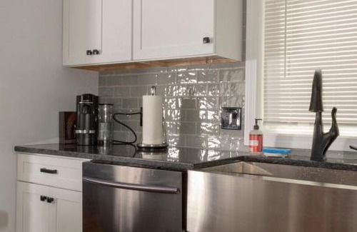 Stoneham House | Twin XL Bed - Boston - RM 1