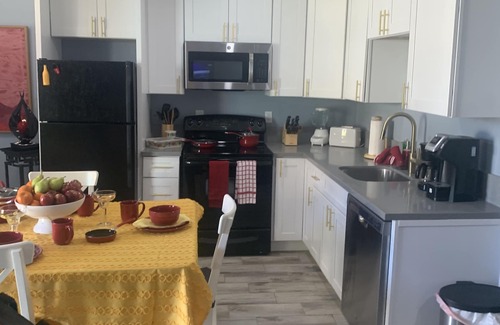 Las Vegas Apartment | Two Bedroom Apartment close to Arts District and Strip