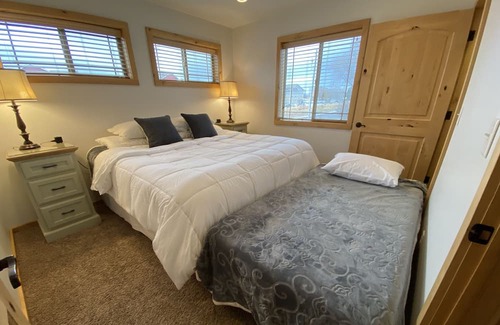 Rexburg Apartment | Two Bedroom Double King suite#5-FREE breakfast