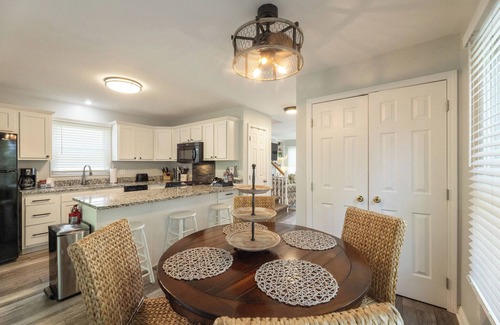 Grand Rivers Condo | Two Bedroom Harbor View Condo