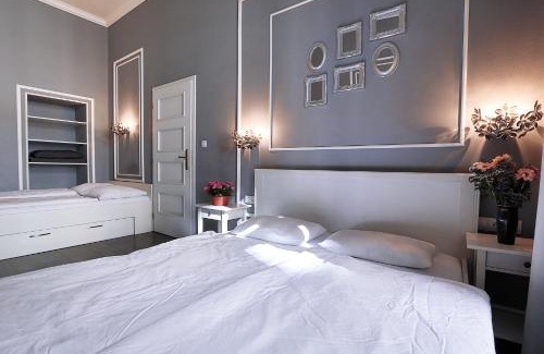 Petrska ctvrt Apartment | Two-bedroom Haven In The Old Town