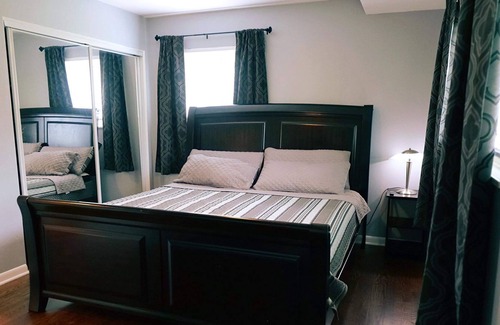 Sappington House | Two blocks front Grants Farm! Pets allowed fenced.