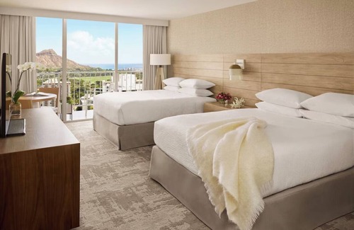 Diamond Head - Kapahulu - St. Louis Hotel | Two Diamond Head Ocean View Room | Perfect for Relaxing Beach Getaways