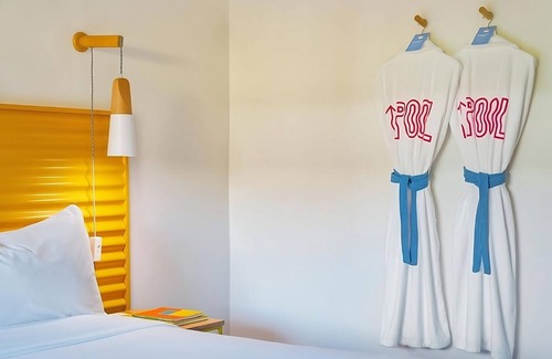 Sonora Sunrise Hotel | Two Pool Side Units! Perfect Bonding Experience with your Family!