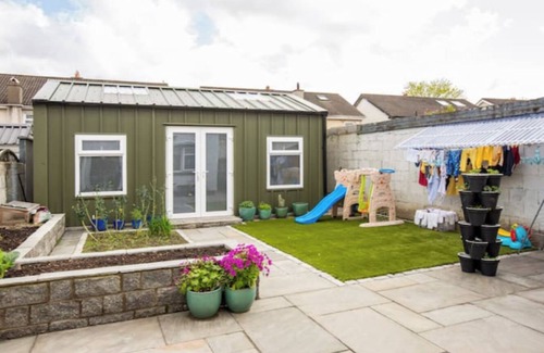 Dublin House | Two private rooms in a house in Kilnamanagh