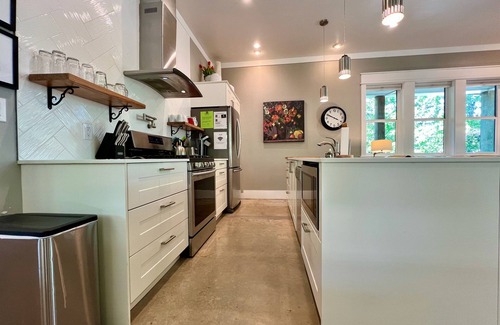 Fairhope House | Two Private Suites with shared outdoor space and 2x King Beds