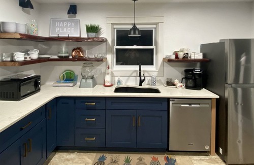 Lakeview House | Two Seperate Living Areas with Views of Bull Shoals Lake and Dam