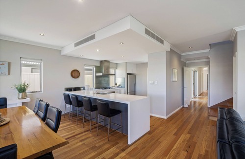 Dunsborough House | Two-Story Lakeview Retreat at Dunsborough Lakes