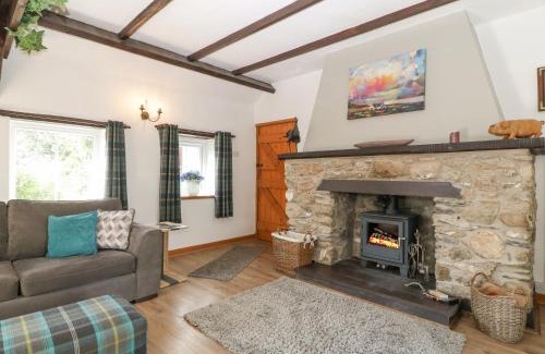 Llanfaethlu House | Ty Gwennol