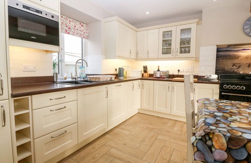 Llanfaethlu Cottage | Ty Top