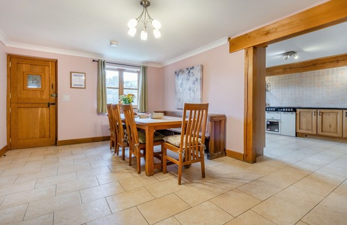 Devils Bridge House | Tynrhyd Farmhouse - Five Bedroom House, Sleeps 11
