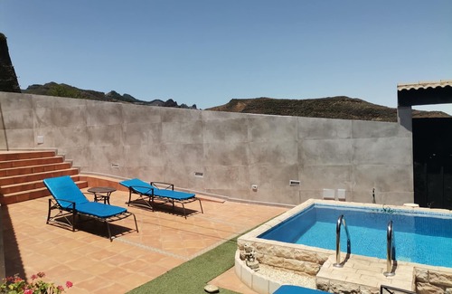 La Solana Cottage | Typical Canarian house with pool and wifi in the mountains of Telde.