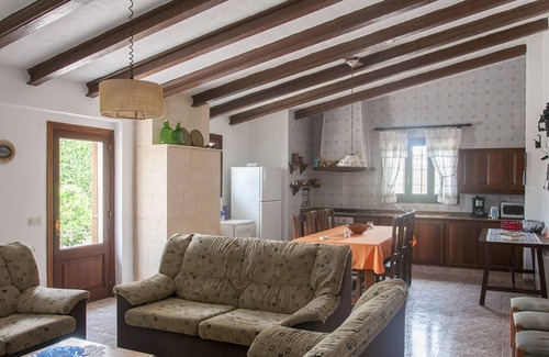 Santanyi Cottage | Typical Majorcan finca with pool, wireless, garden, barbecue and heating
