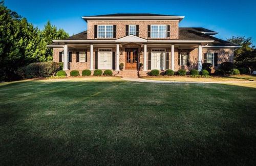 Athens House | UGA Game Weekend HomenSleeps 4