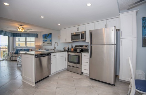 St. Pete Beach Condo | Ultimate Beach Getaway: Stylish Stay/Top Amenities