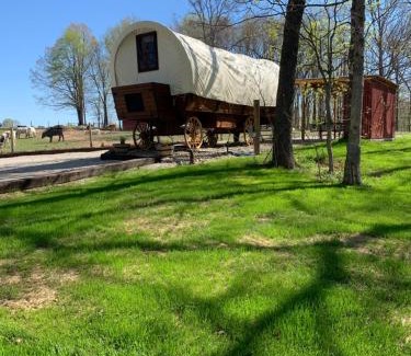 Lindseyville Other | Ultimate Covered Wagon Pioneers Paradise
