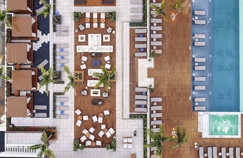 Waikiki Resort | Ultimate Hawaiian Vacation! 3 Modern Units, Ocean View, 2 Pools, 2 Restaurants