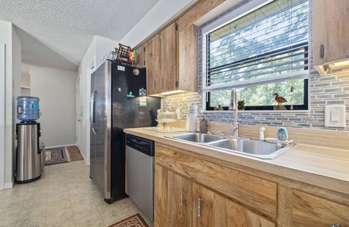 Brooksville House | Ultimate Horse-Friendly 4BR Home with Private Pool, Stables, & Access to Withlacoochee horse trail