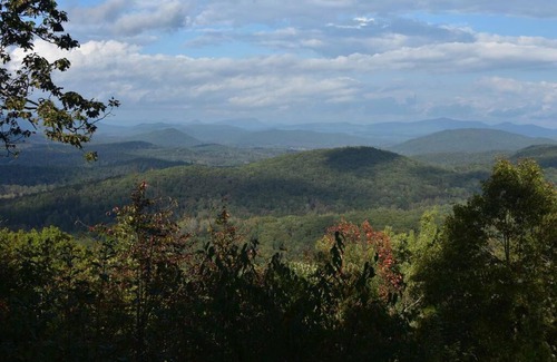 Helen House | Ultimate Log Cabin Experience with BREATHTAKING Views