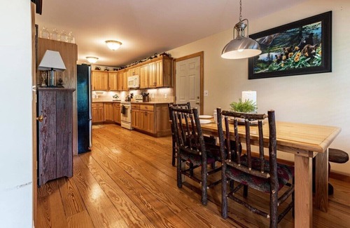 Paradise House | Ultimate Summer Cabin|Kids’ Room Included