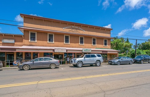 Hawi Apartment | Ulu Studio - Feel Hawaii stay in Historic Hawi Now