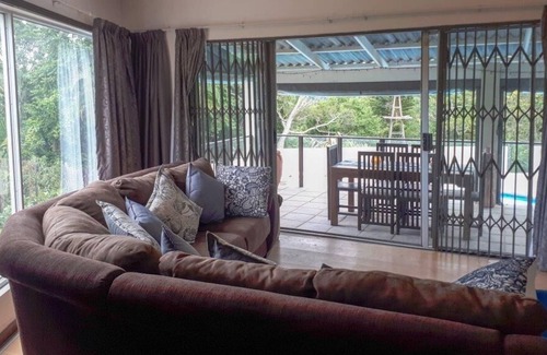 Port Edward House | Umtamvuna View Cabanas