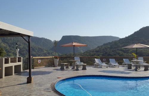 Port Edward Cabin | Umtamvuna View Cabanas