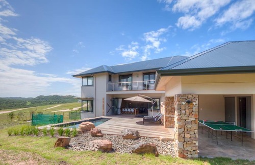 Kenton on Sea Villa | Umthi Lodge, Wildlife, Pool, Power Inverter