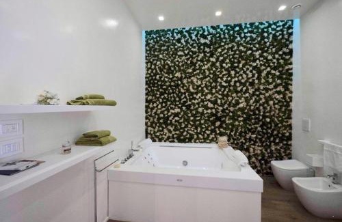 Chiaia Apartment | Uncomparable Luxury in Naples Un Lusso ineguagliabile a Napoli