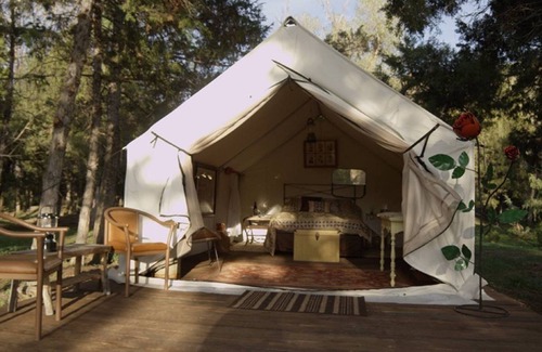 Helena Cabin | Undeniably Unique Norwegian Wood Ranch Glamping