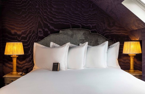 Arts-et-Metiers Hotel | UNE AUTRE CHAMBRE