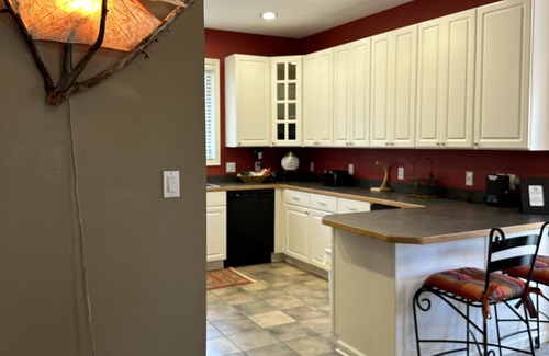 Mount Ida Condo | Unforgetable Large 2BR, 2Bath, lake access condo on Lake Ouachita with lake view