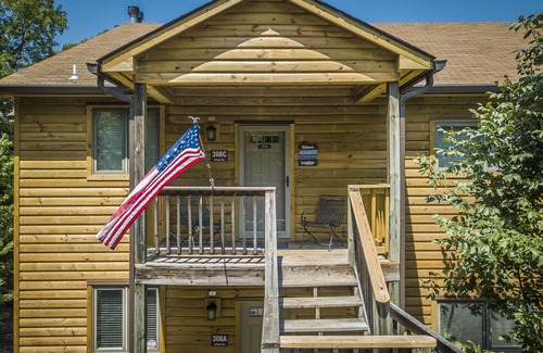 Mount Ida Condo | Unforgetable Large 2BR, 2Bath, lake access condo on Lake Ouachita with lake view