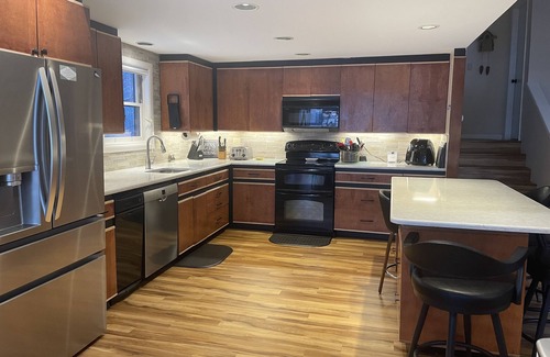 Newport Center House | Unforgettable Jay Peak Area 5 BR Family Home Located On Lake Memphremagog