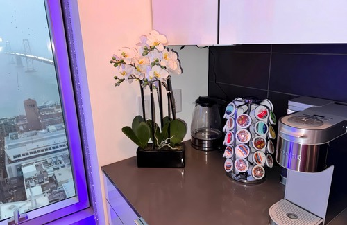 South Beach Apartment | Unforgettable Luxury Penthouse ★Breathtaking Waterfront ~ SF Bay & Skyline Views