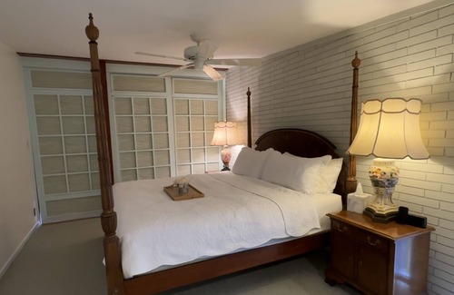 Weirton House | Unique and Secluded Country Estate near Pittsburgh