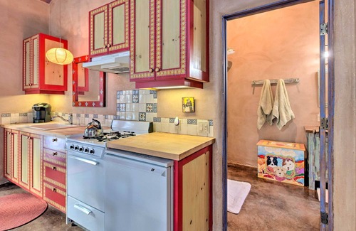 Arroyo Seco House | Unique Casita w/ Kiva Fireplace: 11 Mi to Taos Ski