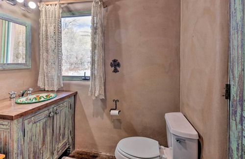 Arroyo Seco House | Unique Casita w/ Kiva Fireplace: 11 Mi to Taos Ski