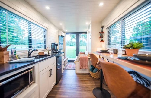 Waco House | Unique Container Home with Rooftop Deck