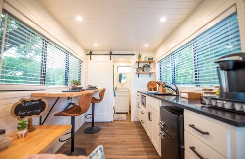 Waco House | Unique Container Home with Rooftop Deck