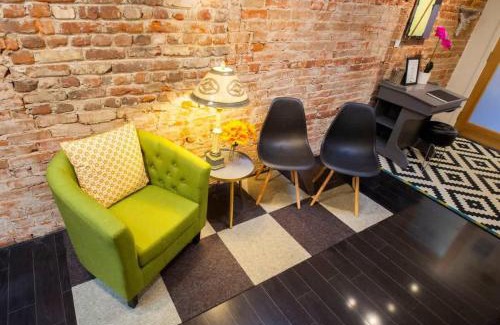 Cole House | Unique denver loft in rino art district