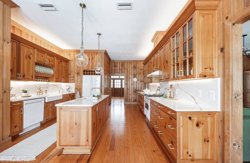 Alachua Other | Unique Farmstay in Alachua