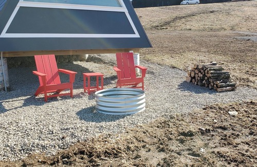 Kipling RV Rental | Unique Glamping in Cambridge: Lakeside Cabin #12