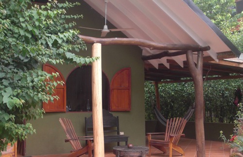 Cahuita House | Unique house with king bed and air-con, 3 minutes walk from the beach