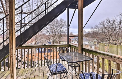 Southmoreland Apartment | Unique Kansas City Apartment about 3 Mi to Downtown!