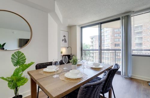 Pentagon City Apartment | Unique Luxury Apt with Rooftop @Pentagon City