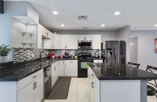 North Mountain House | Unique Oasis: Large Pool & Spa