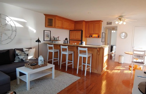 Pass-a-Grille Condo | Unique Pass-a-Grille condo just steps from the sand.