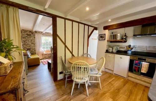 Portloe House | Unique Retreat - 2 bedroom cliff top cottage with large terrace