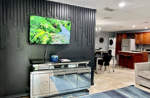 Seffner Community Alliance House | Unique space with lots of details!